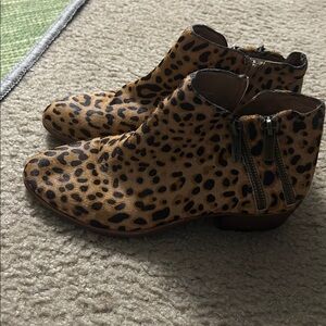 Gianni Bini Leopard Boots SZ 7M